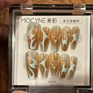 5/$25 MOCYNE  elegant Nail Set 🆕